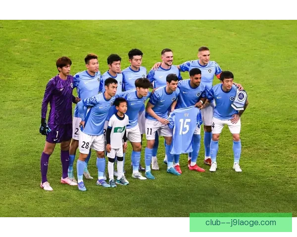 从深圳新鹏城主力到国家队锋线奇兵拜合拉木用身体天赋改写命运路
